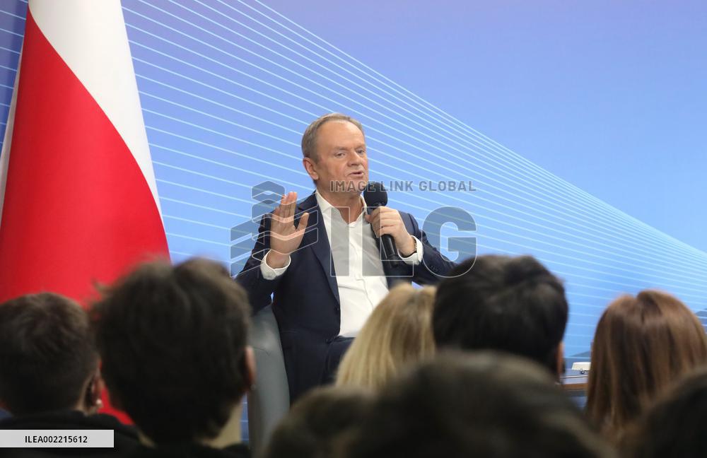 Volodymyr Zelenskyy and Donald Tusk meet with students in Kyiv