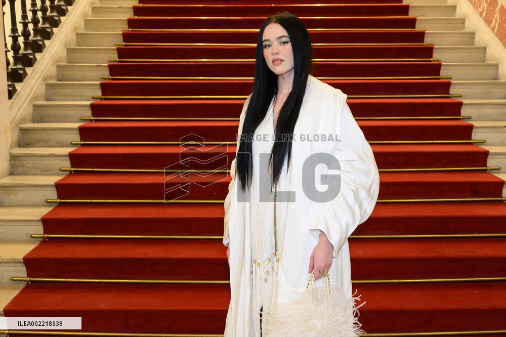 PFW - Sara Shaibi Photocall