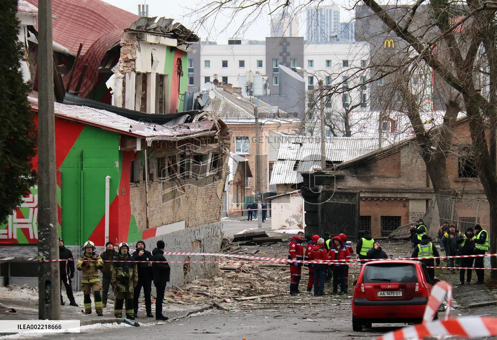 Aftermath of morning rocket attack on Kyiv