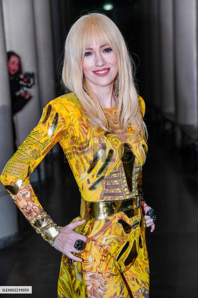 PFW - On Aura Tout Vu Front Row