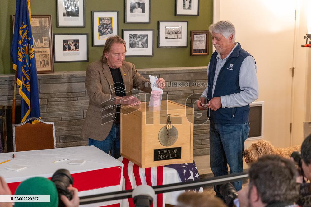 U.S.-NEW HAMPSHIRE-DIXVILLE NOTCH-PRESIDENTIAL ELECTION-VOTING
