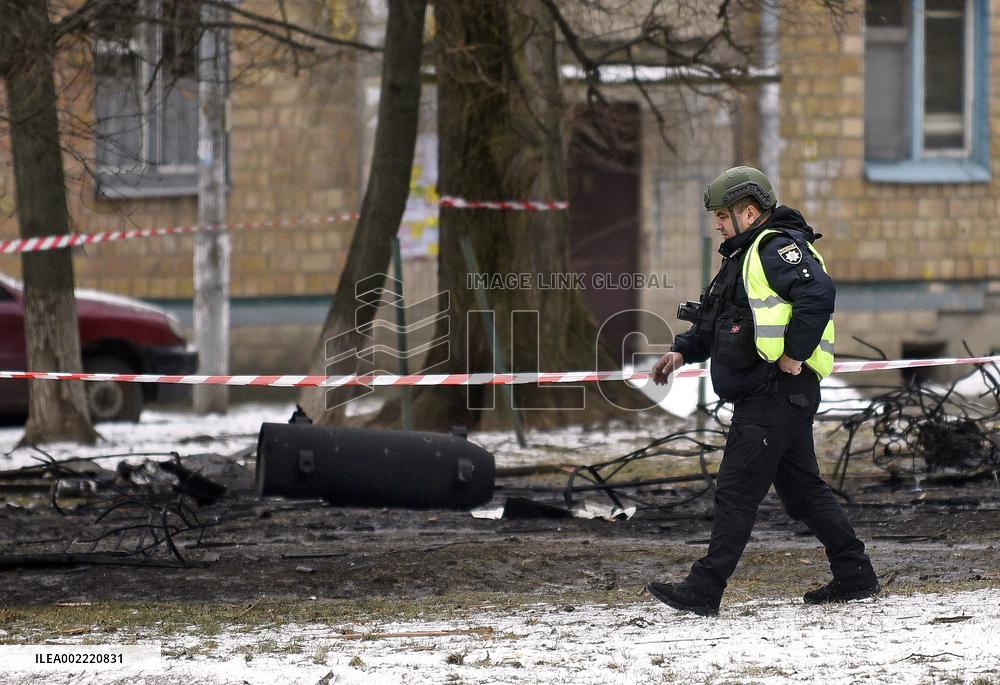 Deminers remove Russian missile warhead in Kyiv