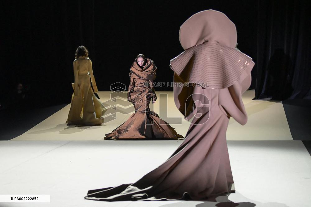 PFW - Stephane Rolland Runway