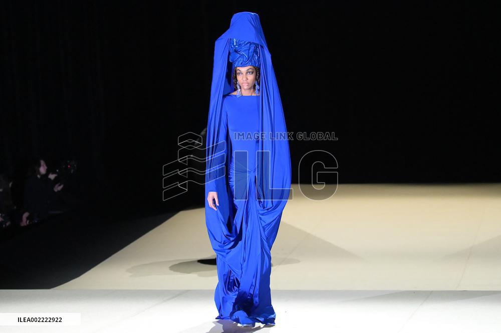 PFW - Stephane Rolland Runway