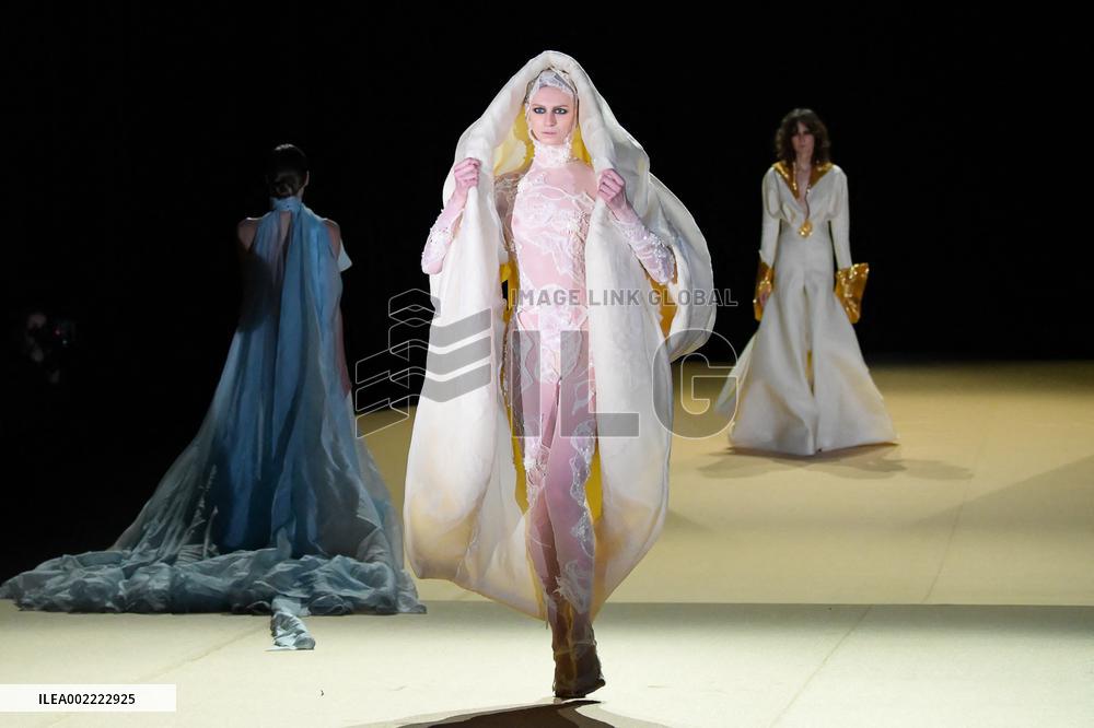 PFW - Stephane Rolland Runway