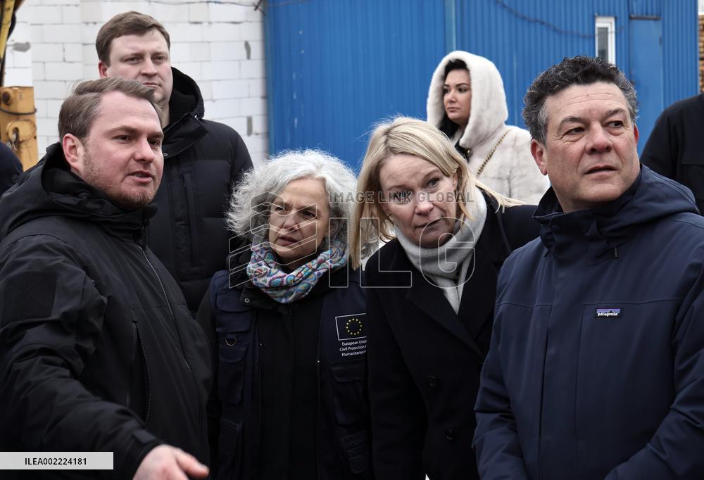 Filippo Grandi visits Irpin