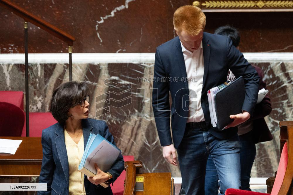 Questions to the government at the National Assembly - Paris