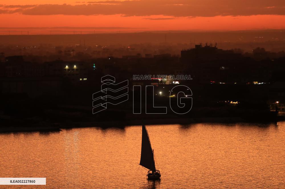 EGYPT-CAIRO-SUNSET