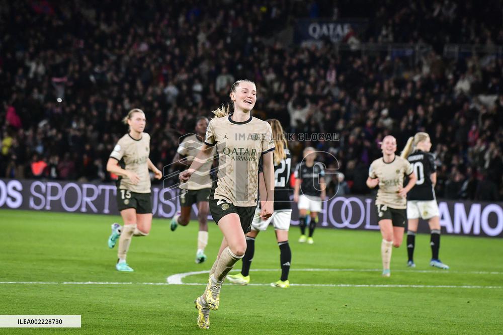 Women’s Champions League - PSG v Ajax Amsterdam