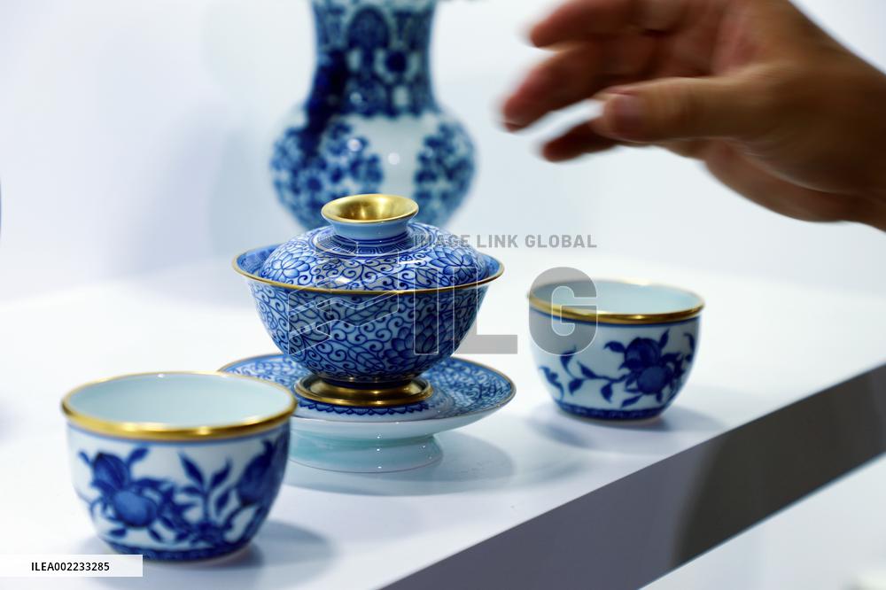 Jingdezhen Exhibition Hall in 6TH CIIE in Shanghai