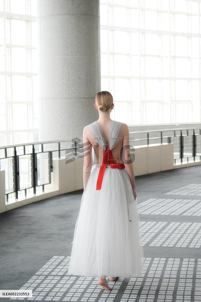 PFW - Aelis Runway