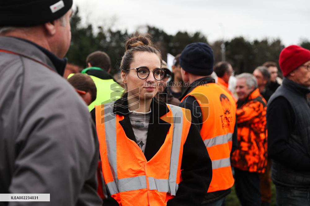 Farmers Protest - Melun
