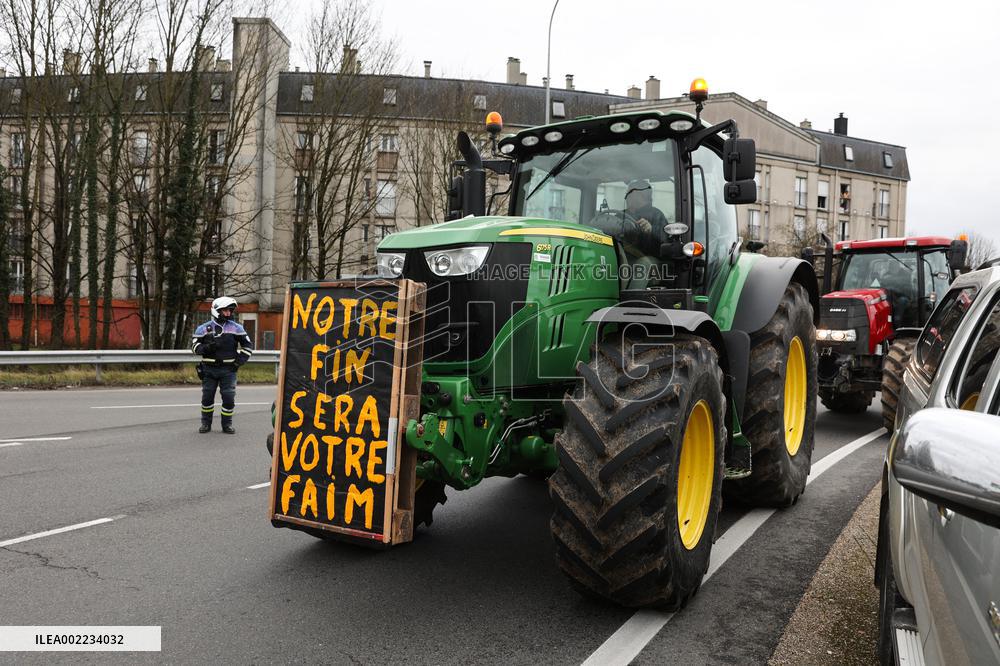 Farmers Protest - Melun