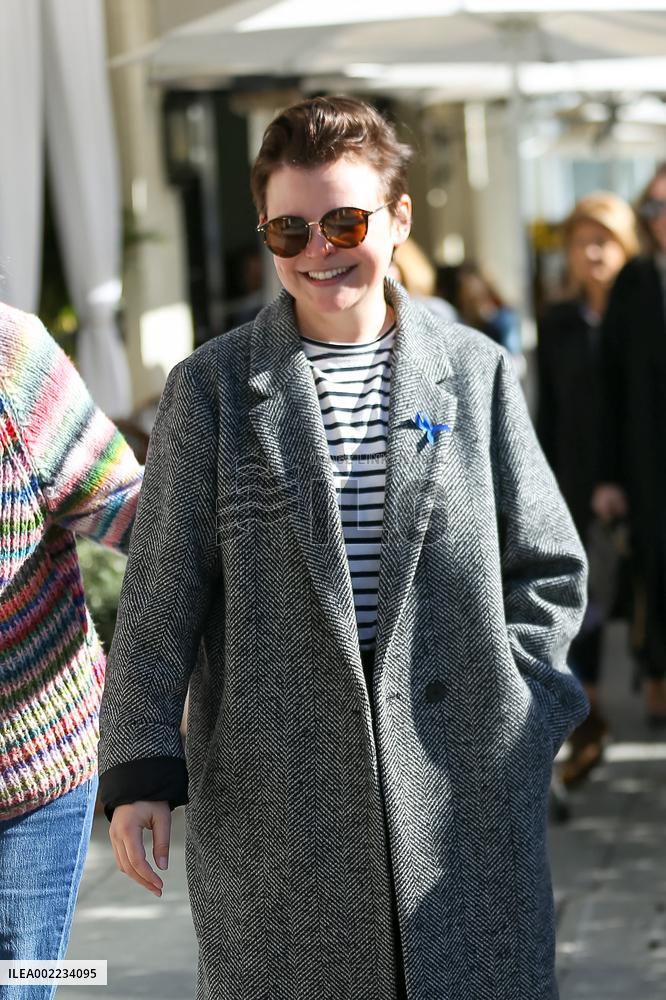 Ginnifer Goodwin At Porta Via - LA