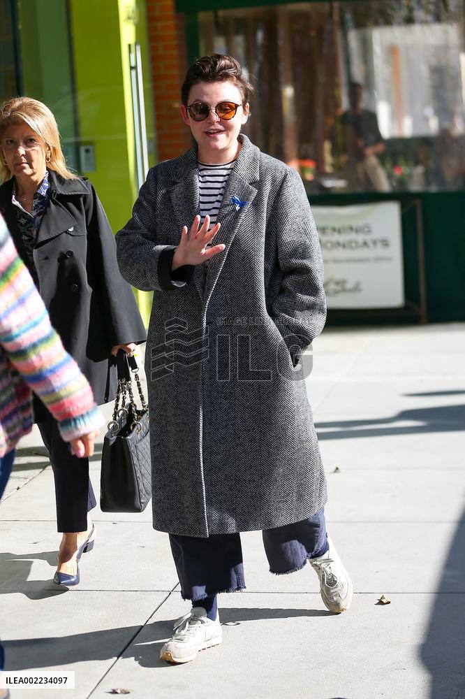 Ginnifer Goodwin At Porta Via - LA
