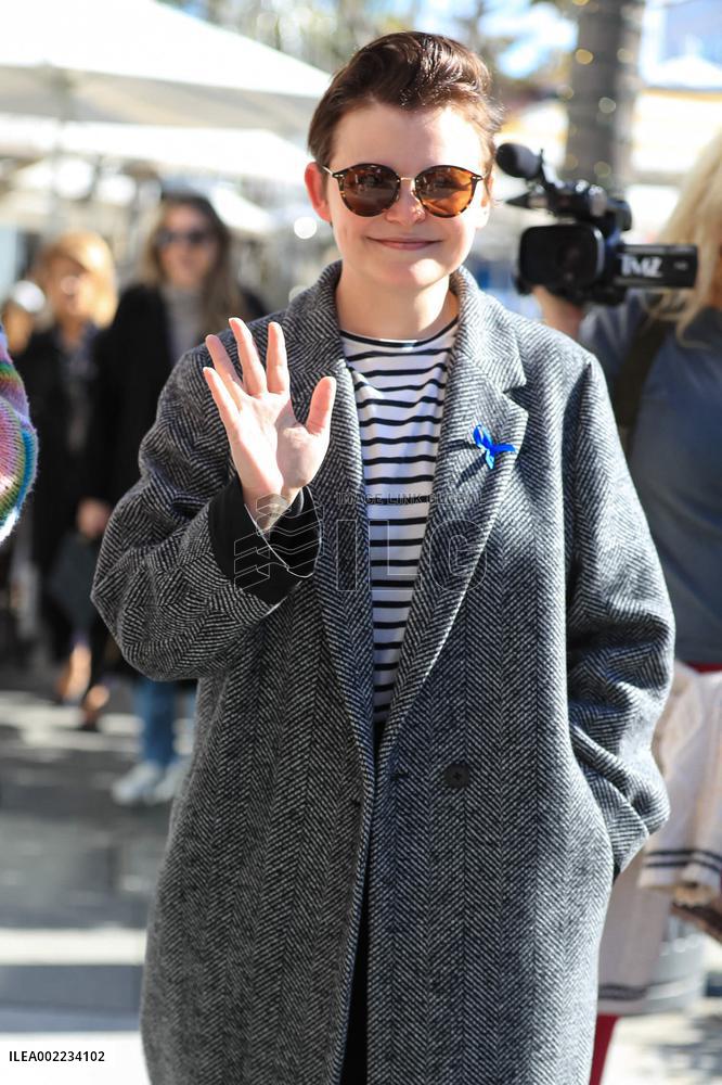 Ginnifer Goodwin At Porta Via - LA