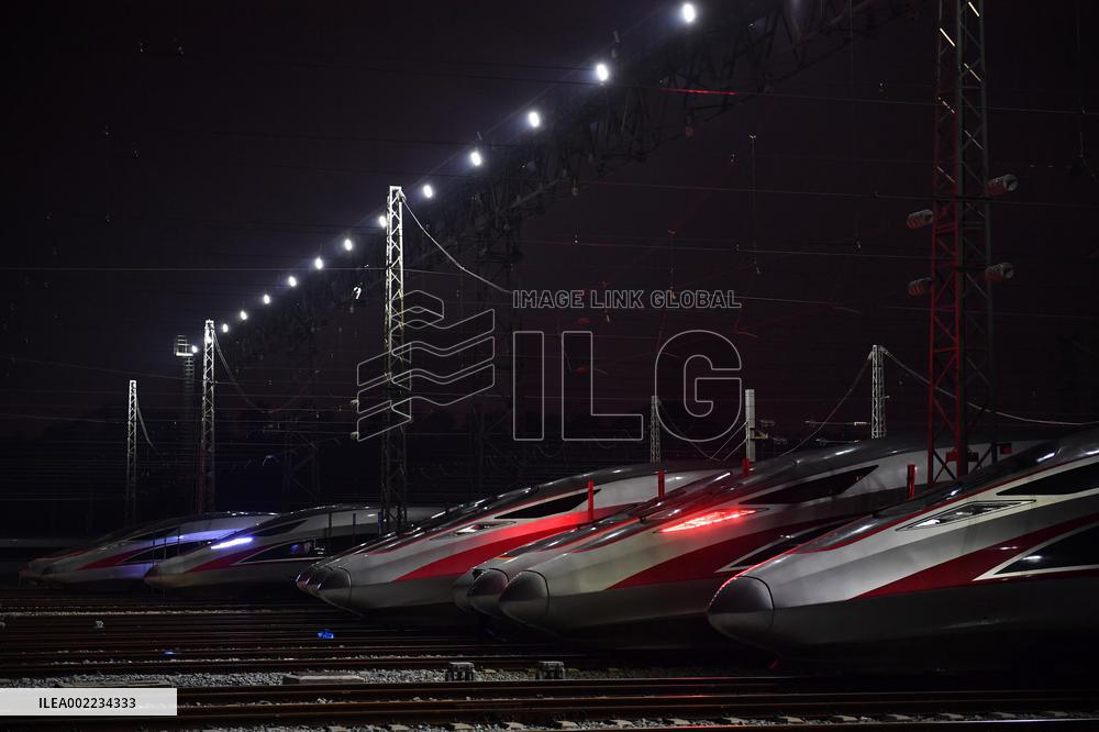 CHINA-SPRING FESTIVAL-TRAVEL RUSH-BULLET TRAINS (CN)