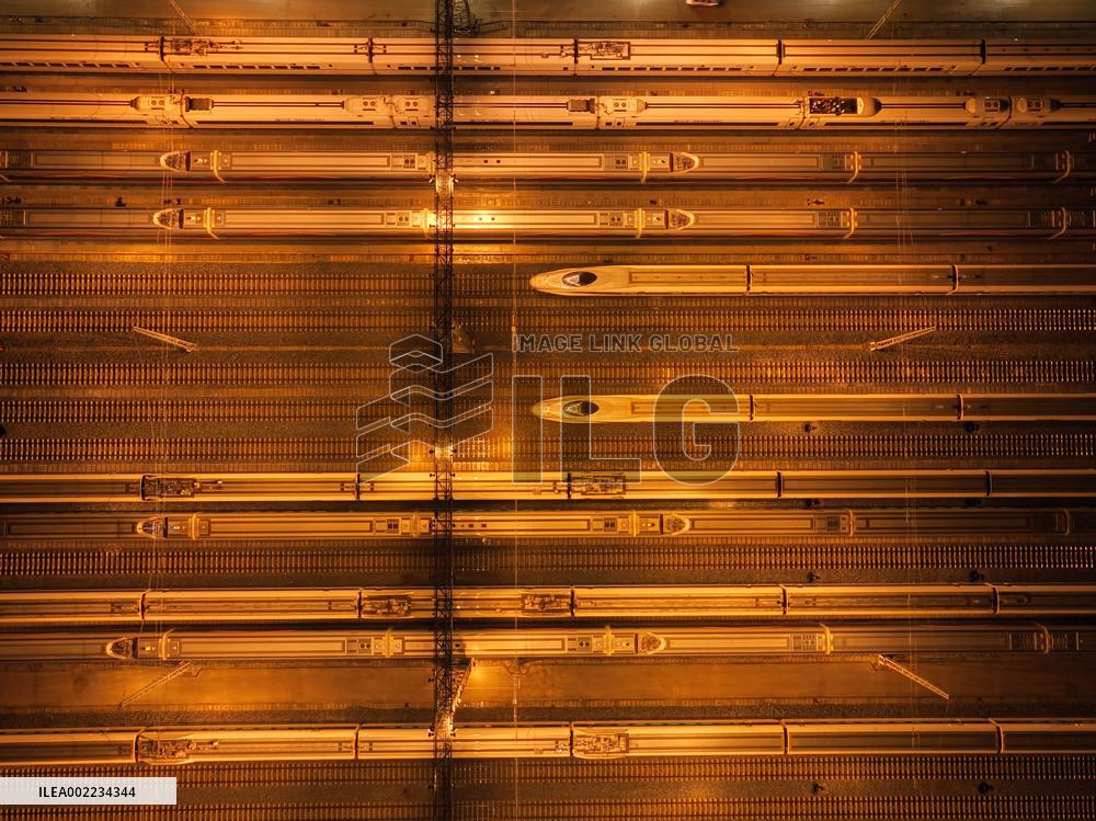 CHINA-SPRING FESTIVAL-TRAVEL RUSH-BULLET TRAINS (CN)