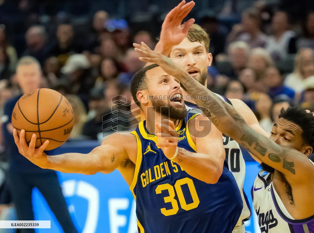 (SP)U.S.-SAN FRANCISCO-BASKETBALL-NBA-KINGS VS WARRIORS