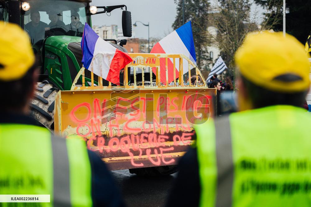 Farmers Protest - Rennes