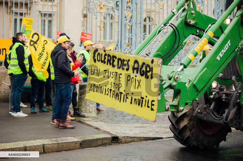Farmers Protest - Rennes