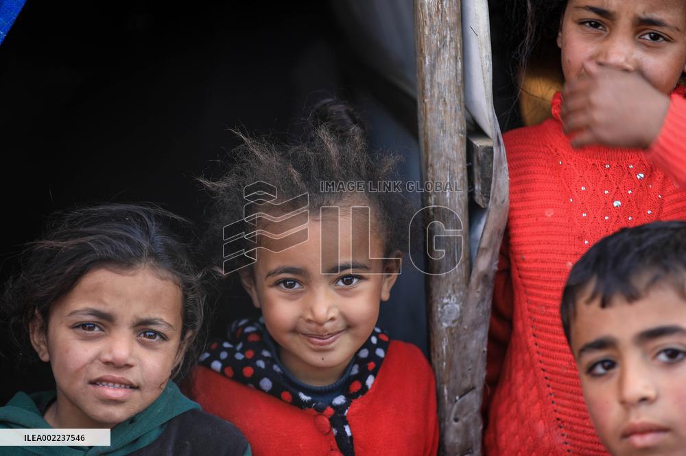 MIDEAST-GAZA-RAFAH-TEMPORARY CAMP