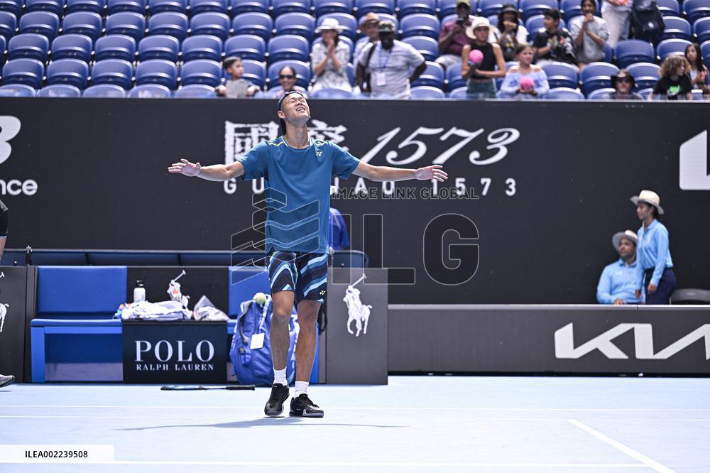 Australian Open - Japan Sakamoto Wins Junior Title