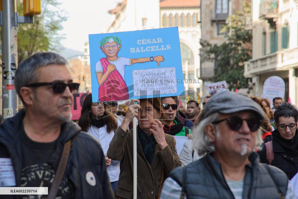 Health workers demonstrate - Barcelona