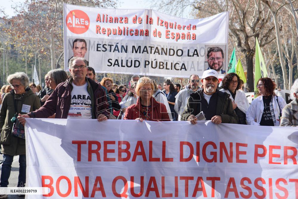 Health workers demonstrate - Barcelona