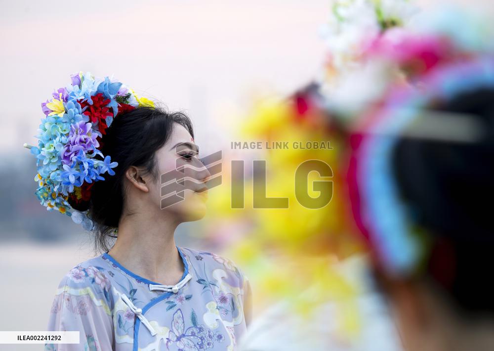 XINHUA PHOTOS OF THE DAY