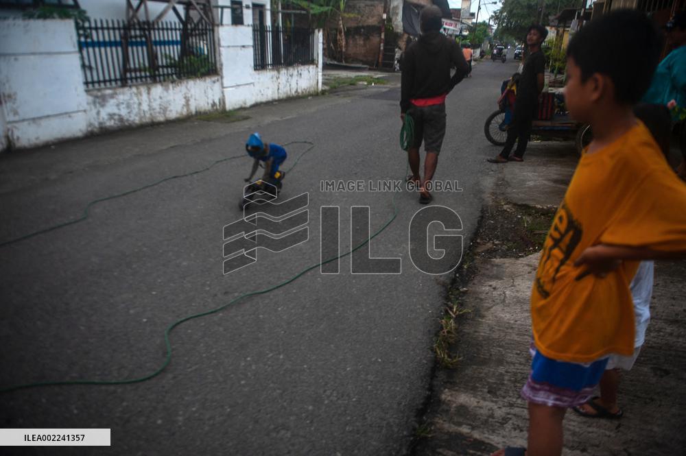 The Human - Macaques Conflicts - Sumatra
