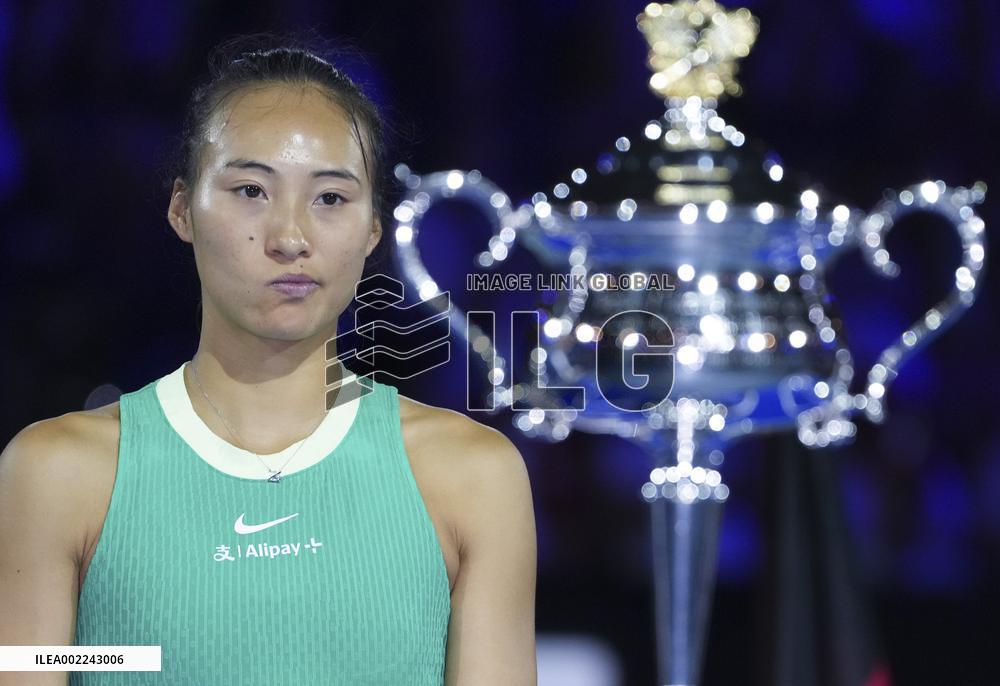 Xinhua Headlines: With Grand Slam breakthrough, emerging Zheng leads charge in China's collective tennis chapter