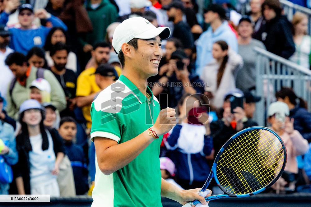 Xinhua Headlines: With Grand Slam breakthrough, emerging Zheng leads charge in China's collective tennis chapter
