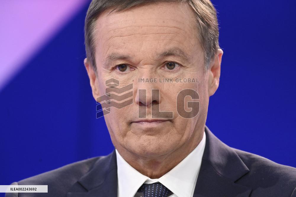 Nicolas Dupont-Aignan On Dimanche En Politique - Paris