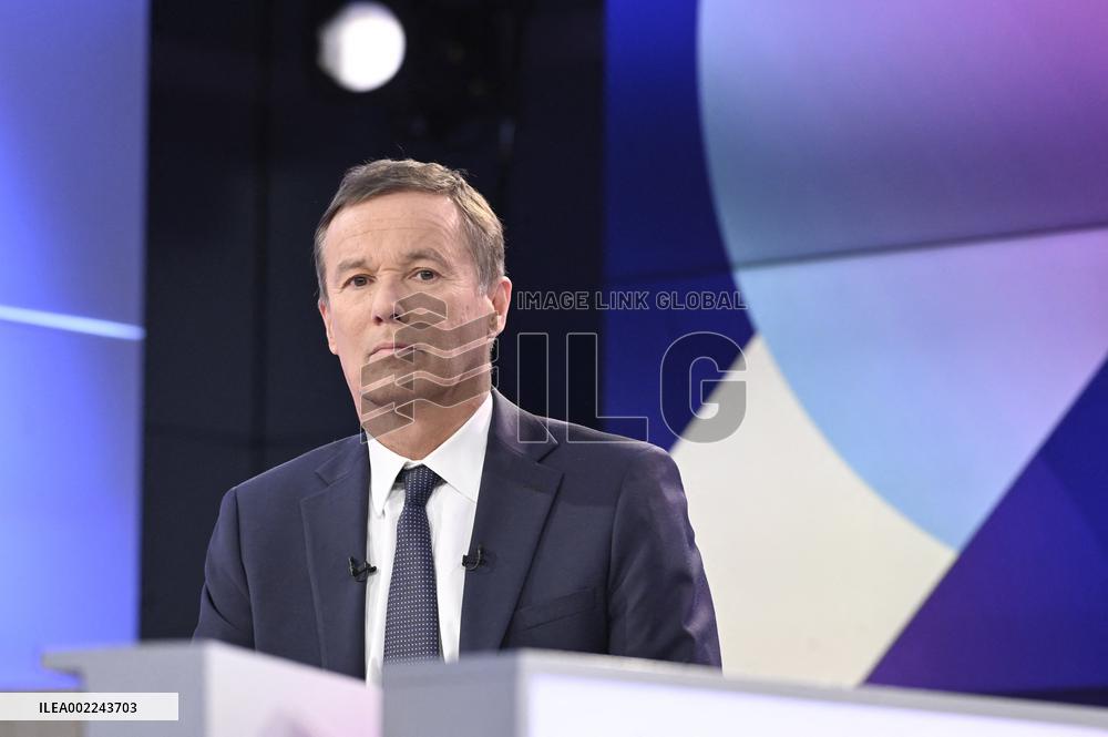 Nicolas Dupont-Aignan On Dimanche En Politique - Paris