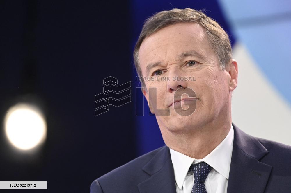 Nicolas Dupont-Aignan On Dimanche En Politique - Paris