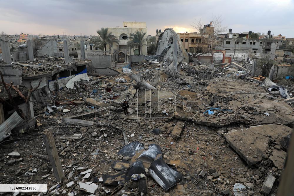 MIDEAST-GAZA-RUBBLE