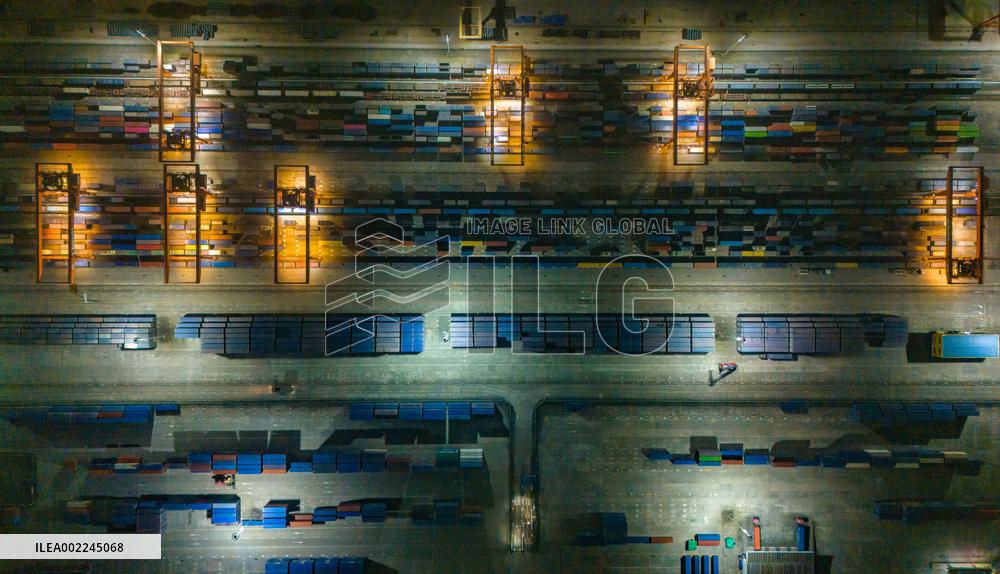 Tuanjiecun Railway Central Station Working Scene in Chongqing