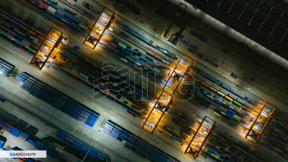 Tuanjiecun Railway Central Station Working Scene in Chongqing