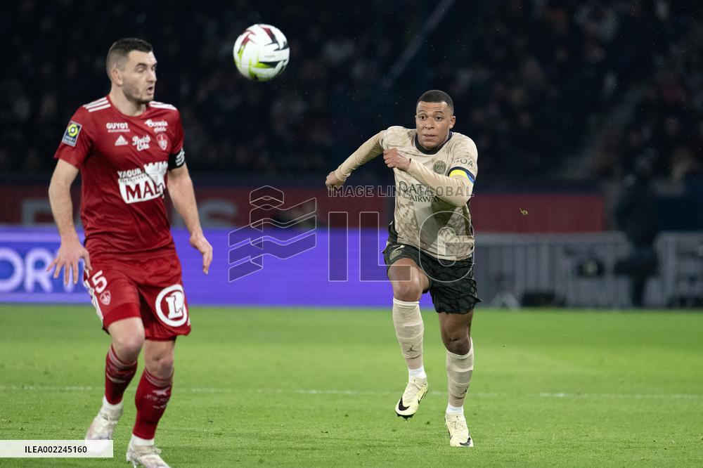 Ligue 1 match between, Paris Saint Germain " "PSG" Stade Brestois 29