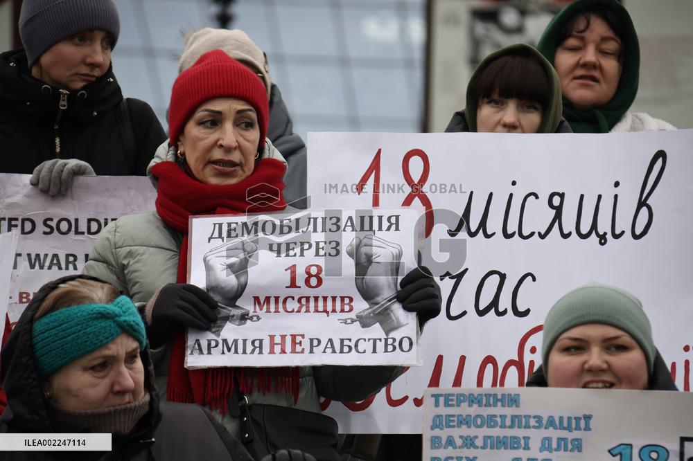 Protest to demand demobilization of military runs in Kyiv