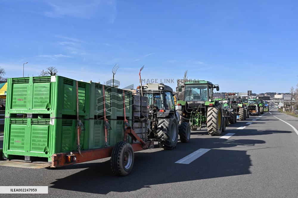 A7 Highway Blocked By Angry Farmers Near Lyon