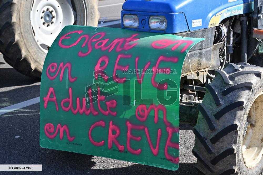 A7 Highway Blocked By Angry Farmers Near Lyon