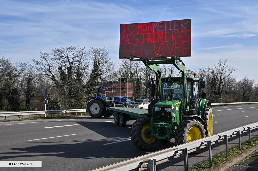 A7 Highway Blocked By Angry Farmers Near Lyon
