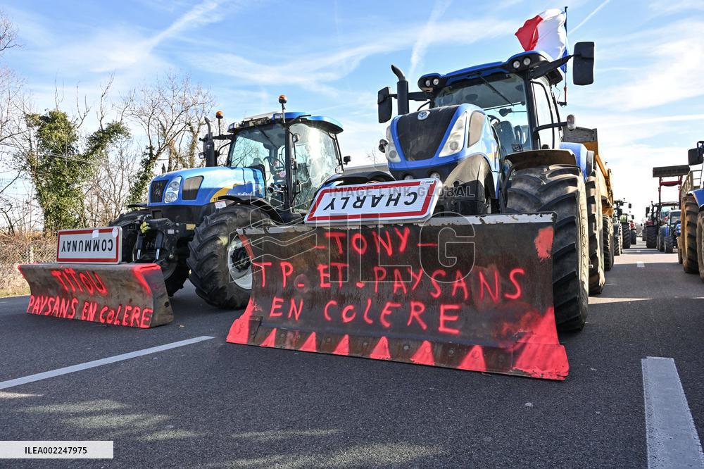 A7 Highway Blocked By Angry Farmers Near Lyon