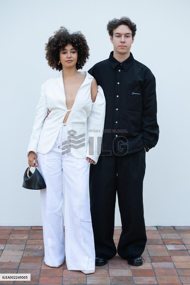 Les Sculptures Jacquemus Photocall