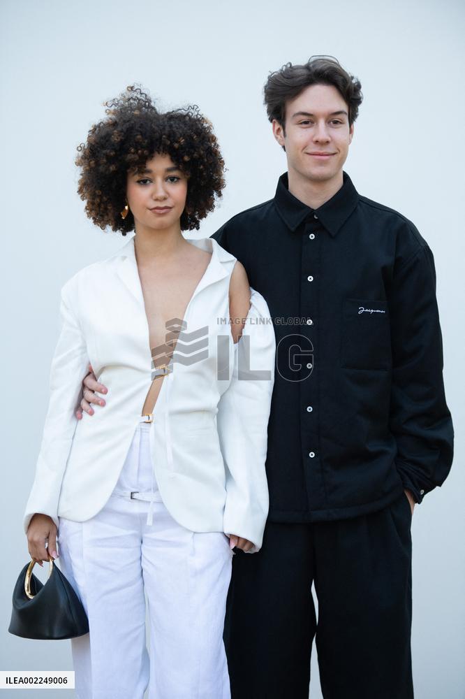 Les Sculptures Jacquemus Photocall