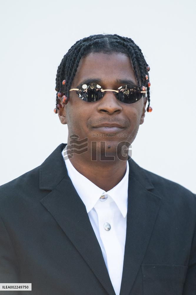 Les Sculptures Jacquemus Photocall