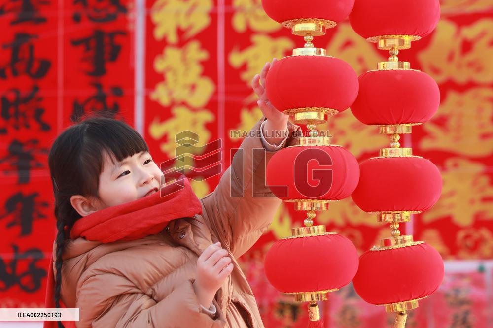 XINHUA PHOTOS OF THE DAY