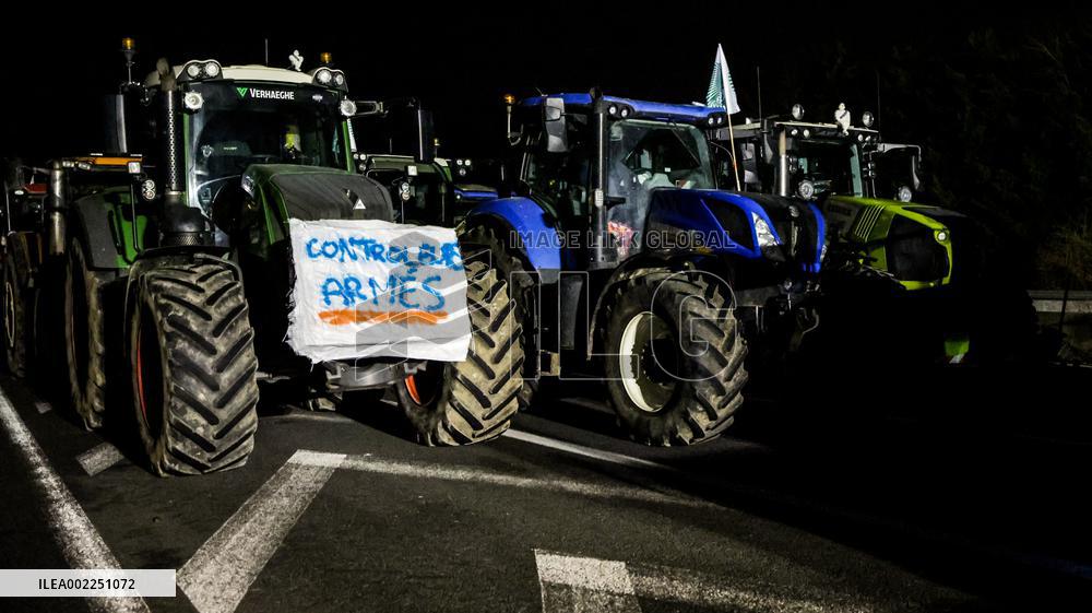 Farmers Begin 'Siege Of Paris' - Chennevieres